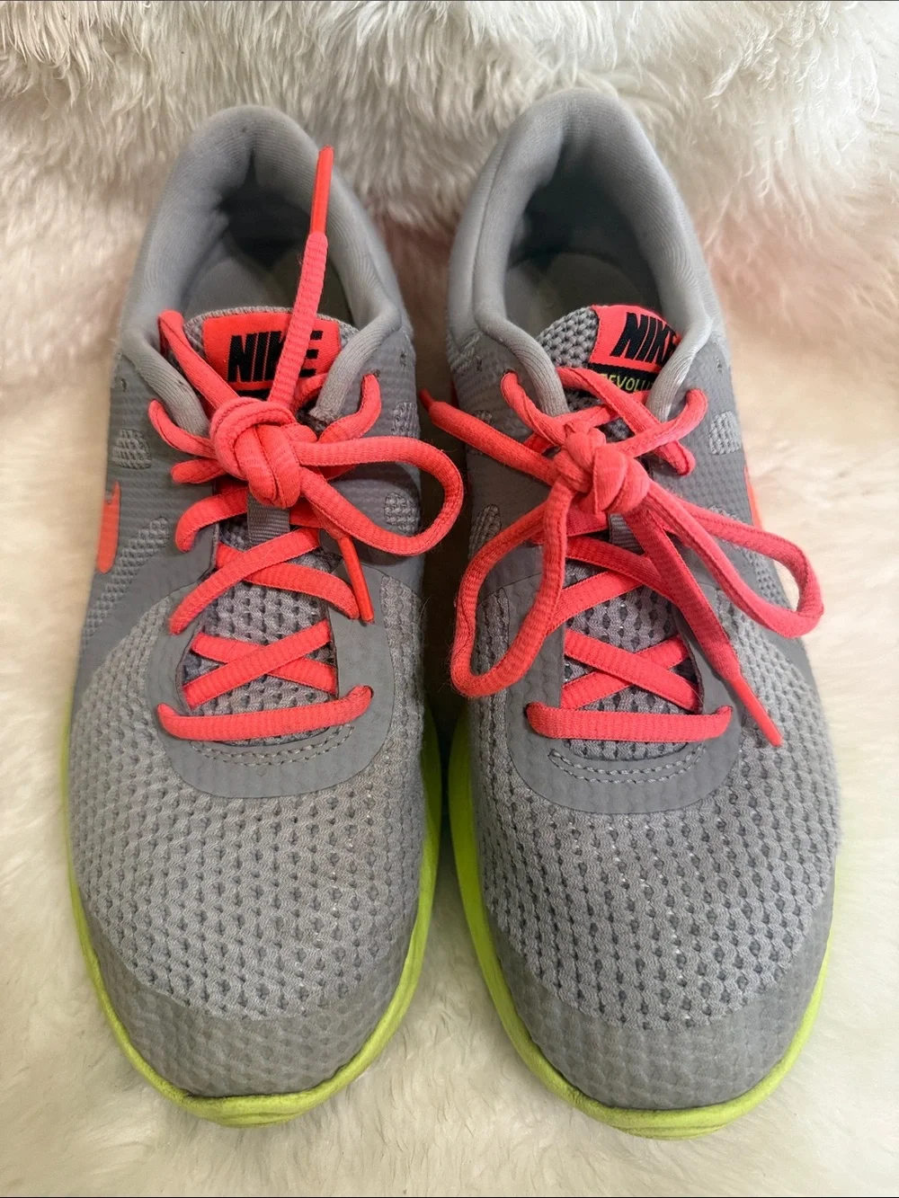 Nike Revolution 4 Running Shoes Gray Neon Coral Lime Girls 6Y Womens 7.5 - Picture 2 of 7